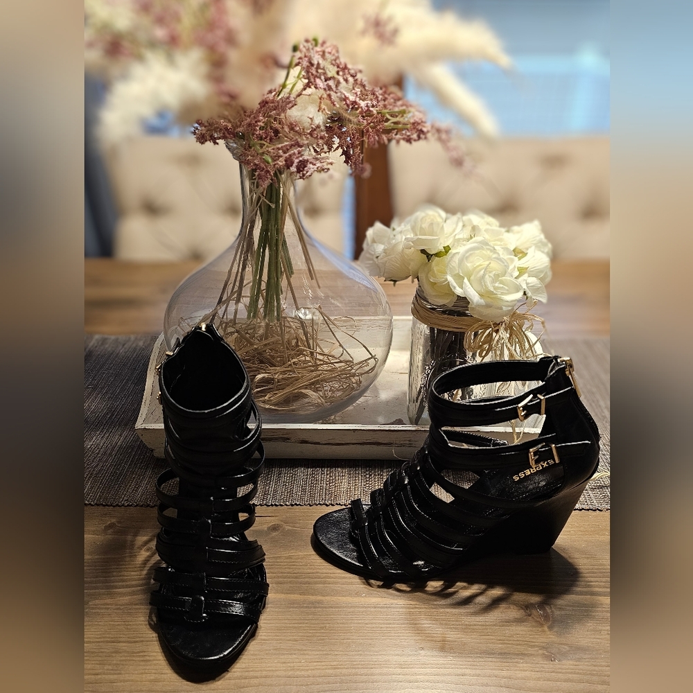 Express Gladiator Strappy Wedge Heels / Sandals - Picture 4 of 16